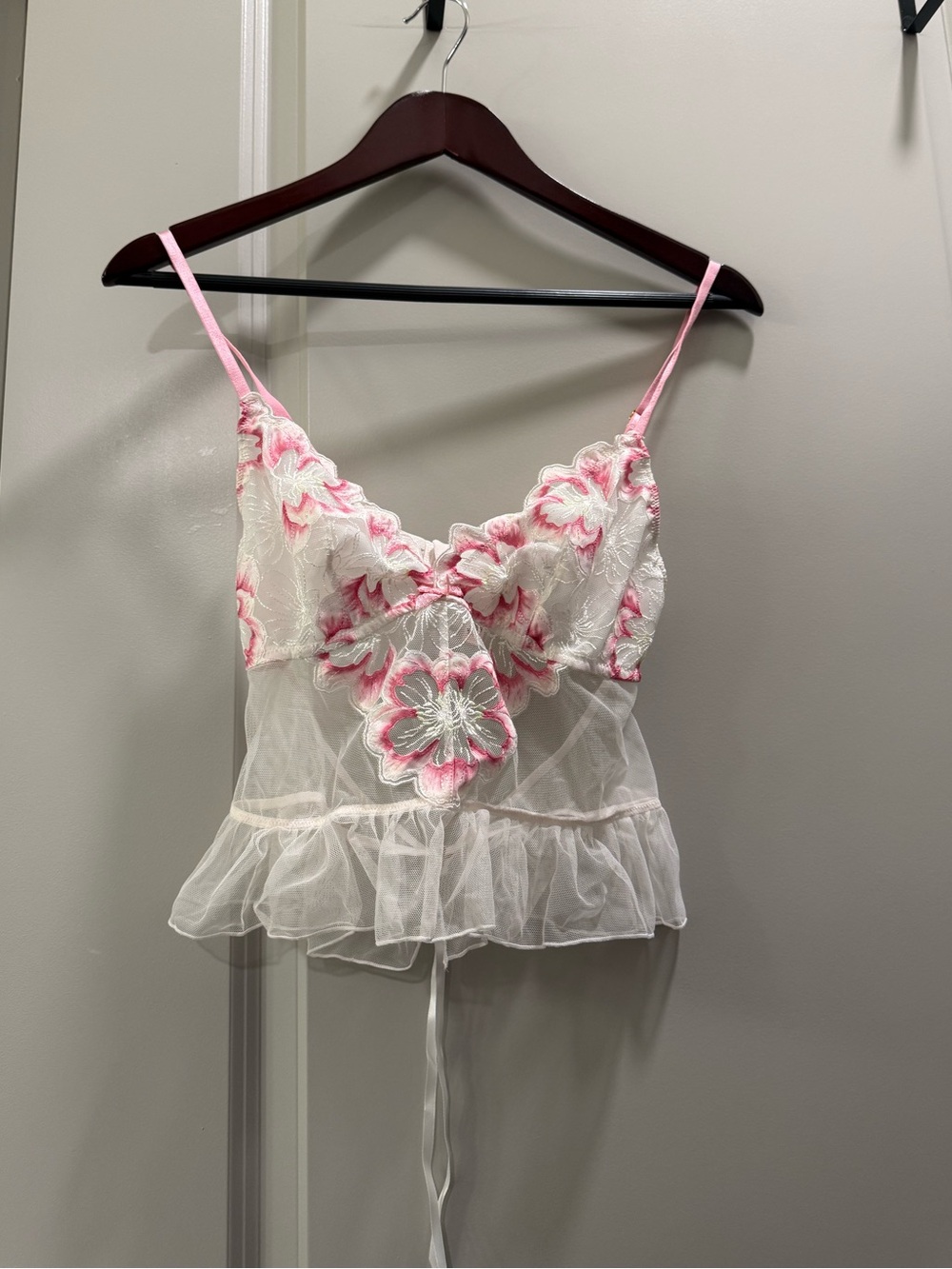 Victoria’s secret Dream Angels Peony Embroidery Flounce Bra Top